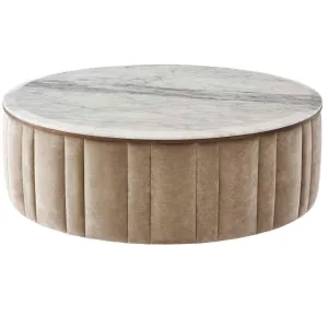 Allure Attraction Coffee Table in Com