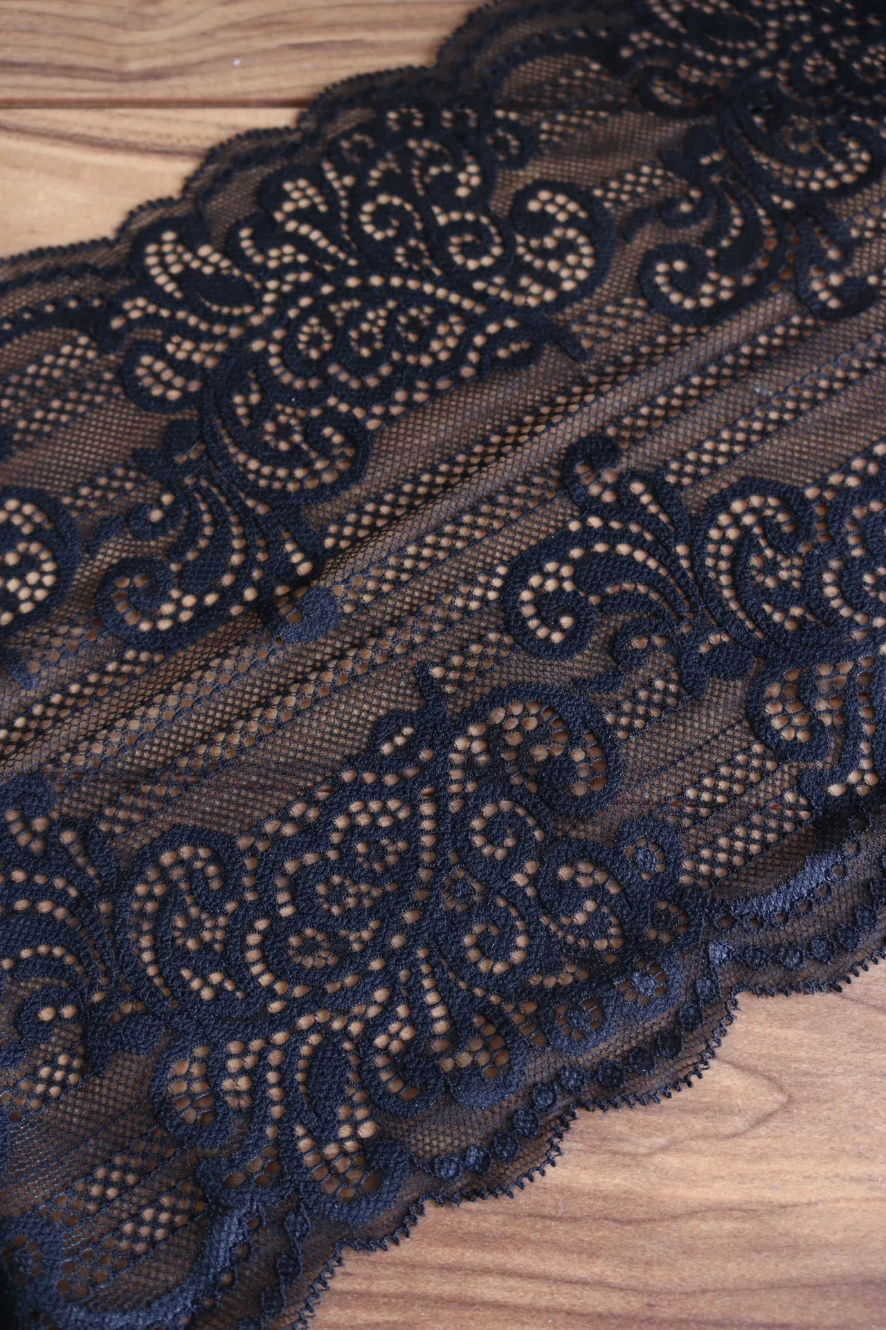 Black 9" Wide Stretch Lace