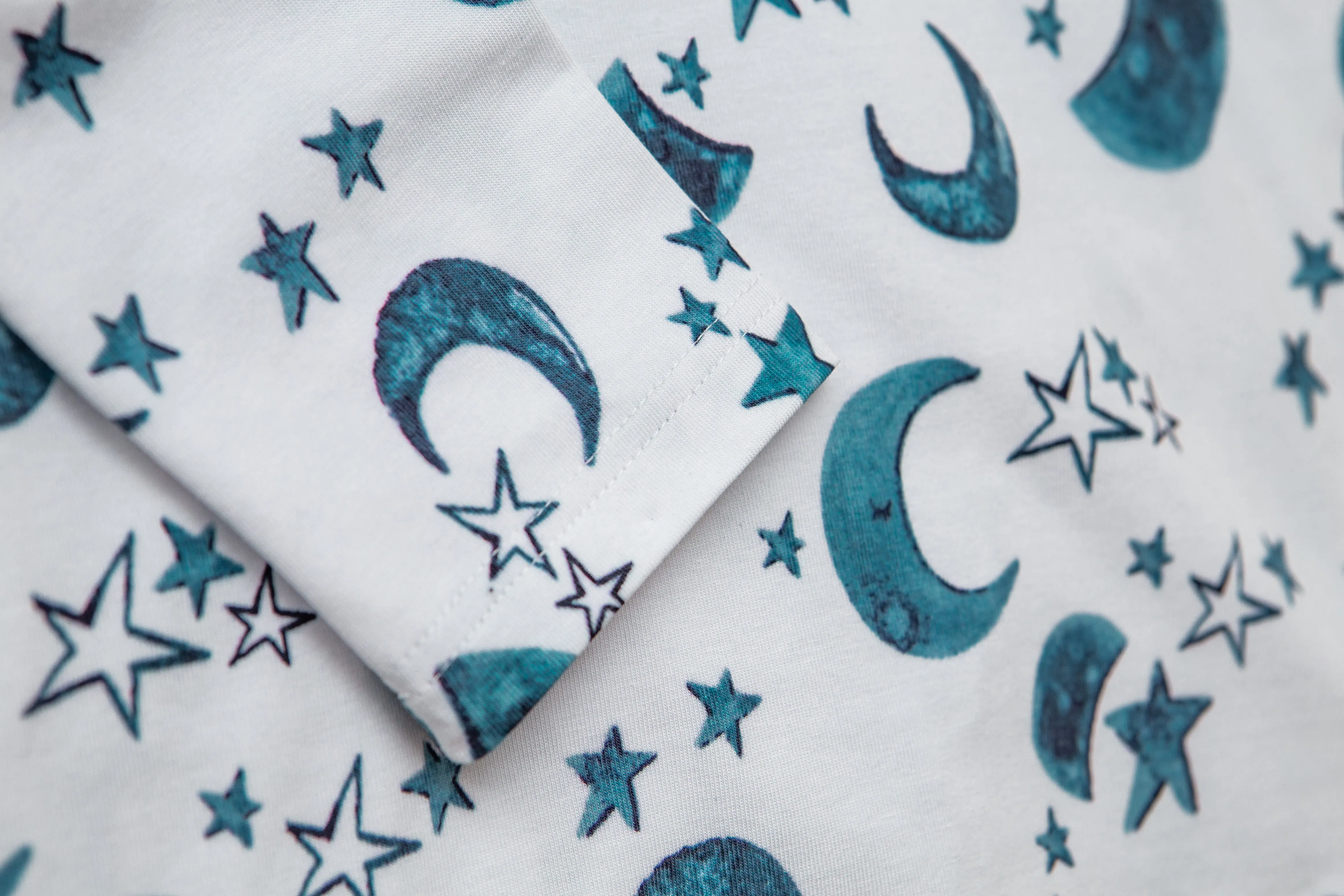 CHRIS - BOYS' PYJAMA SET IN BLUE STARS