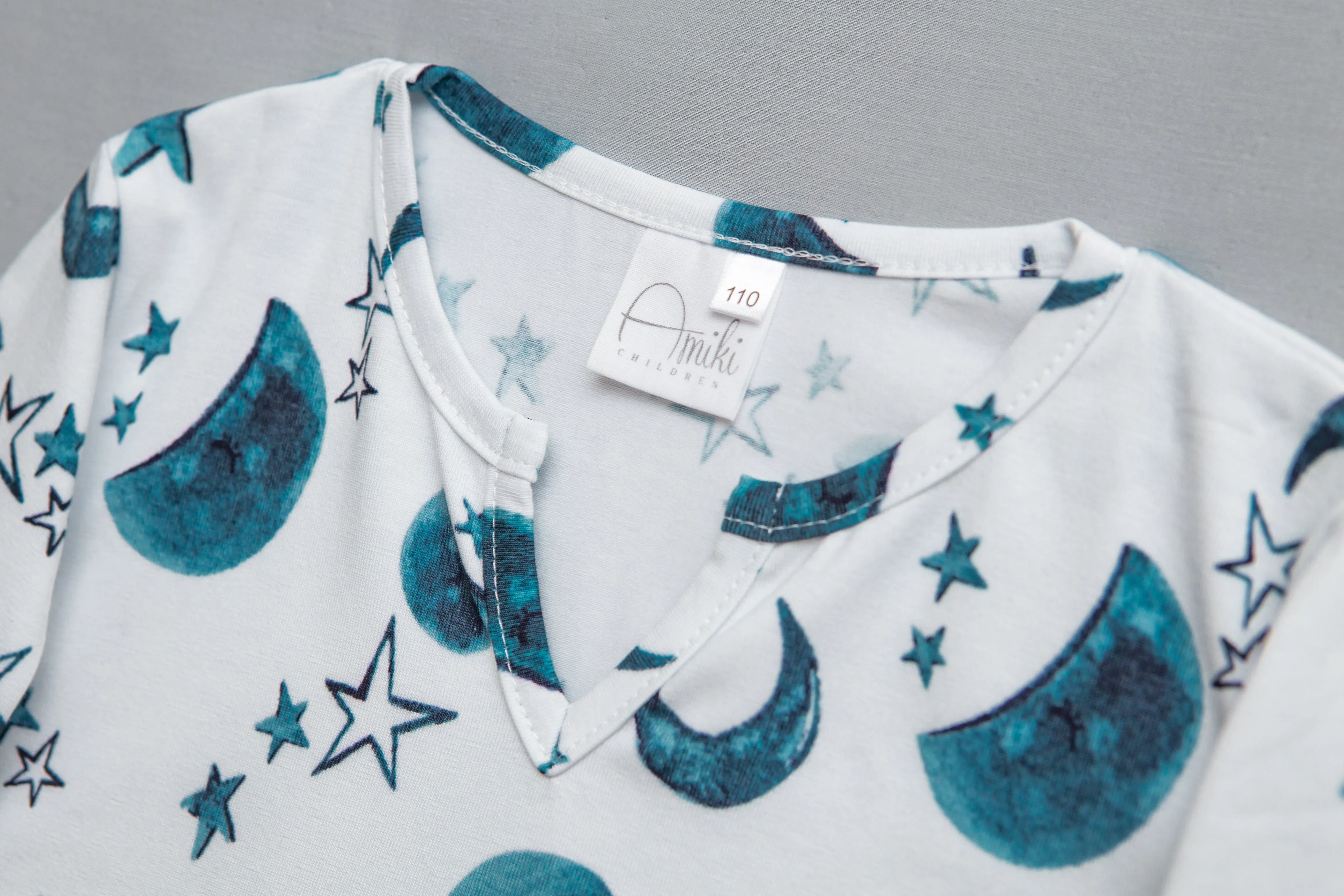 CHRIS - BOYS' PYJAMA SET IN BLUE STARS