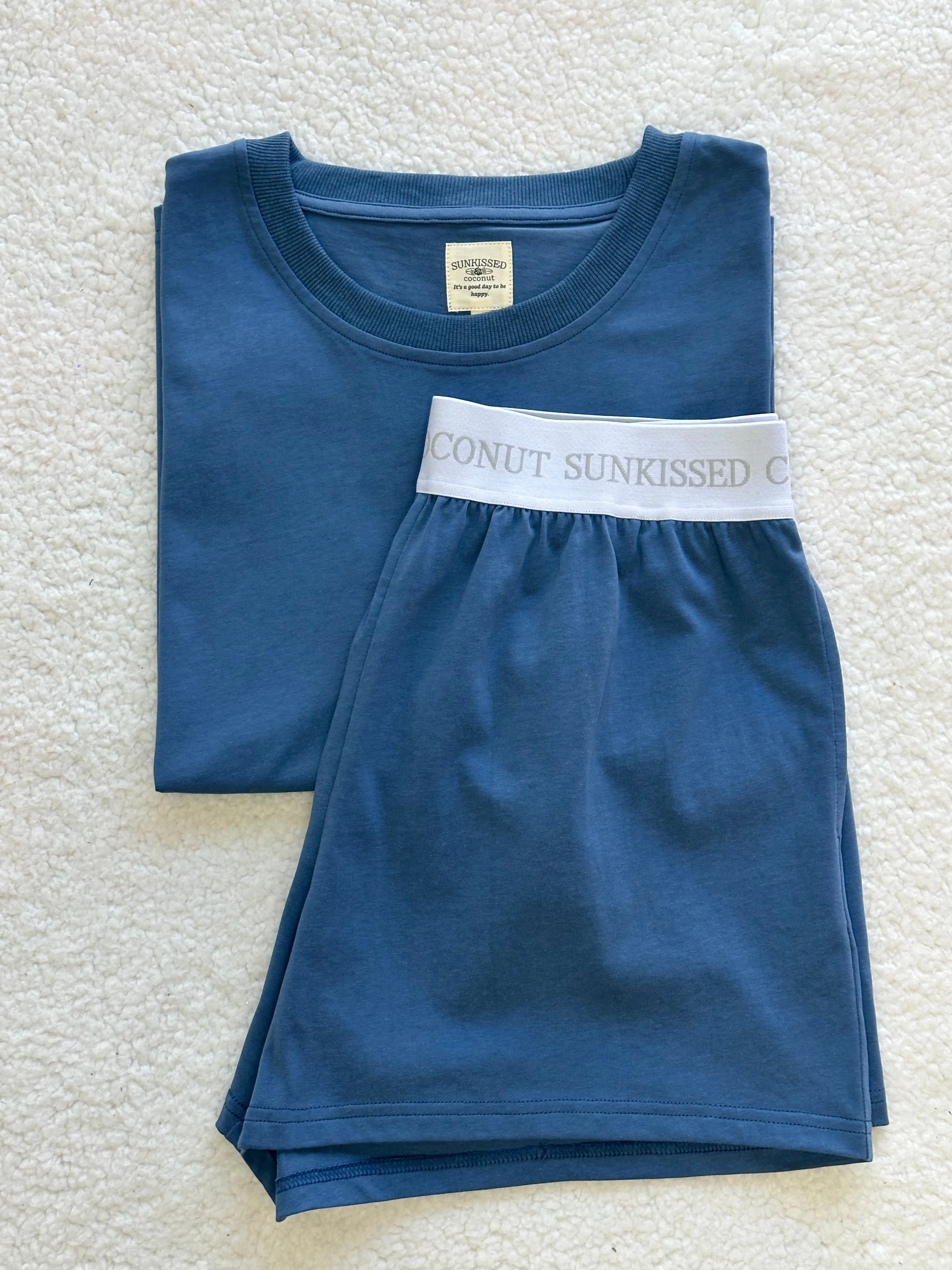 Hamptons Blue Basic Watercolor Embroider Tee