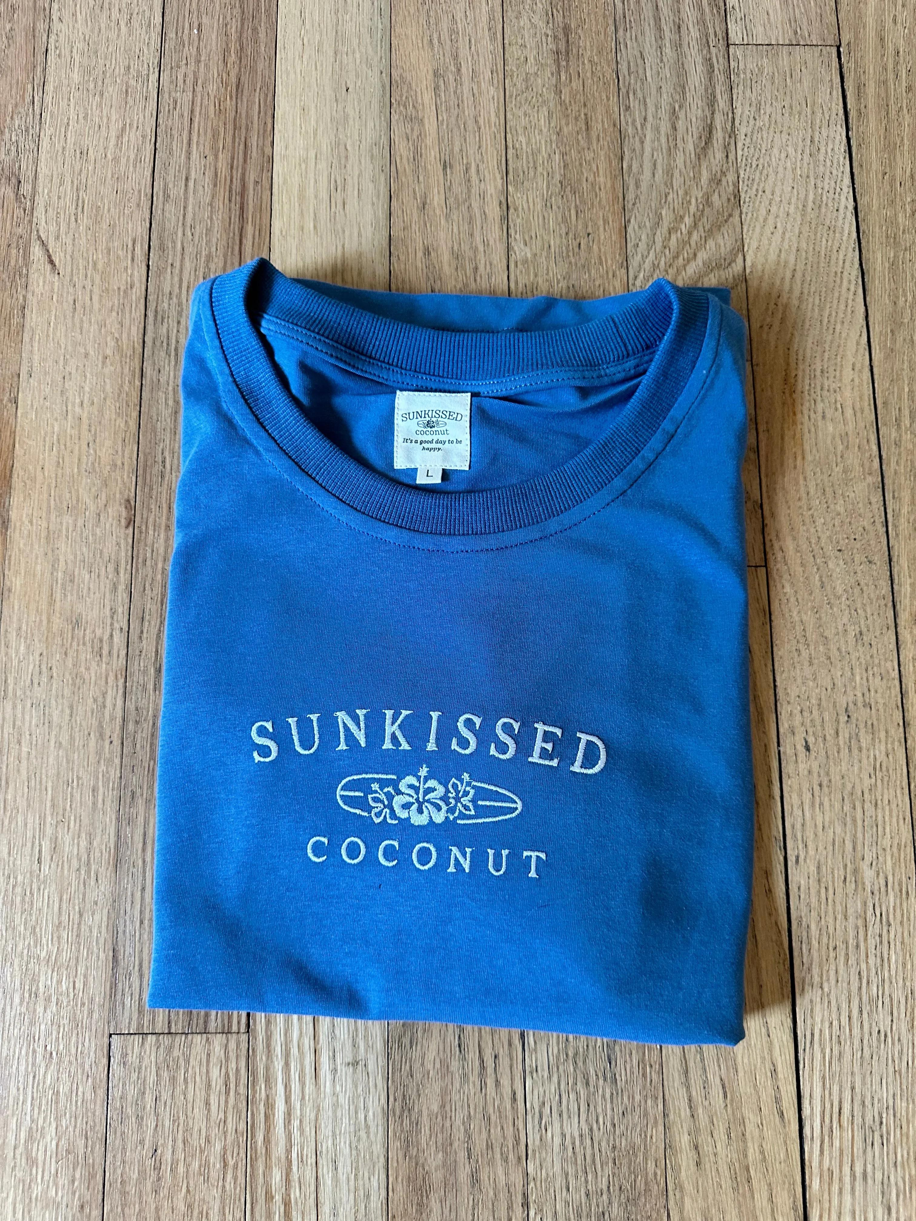 Hamptons Blue Basic Watercolor Embroider Tee