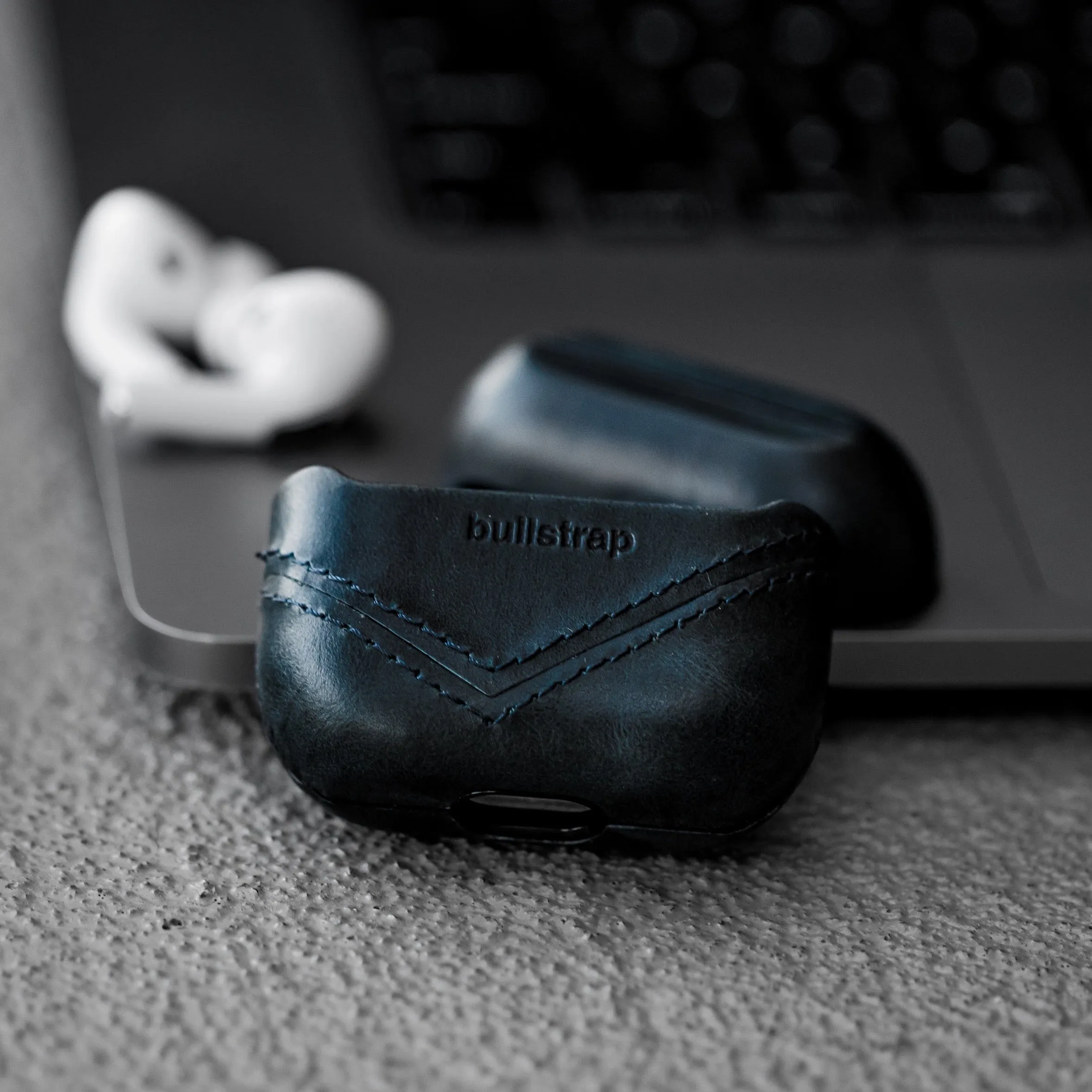 Leather AirPods Cases - OCEAN