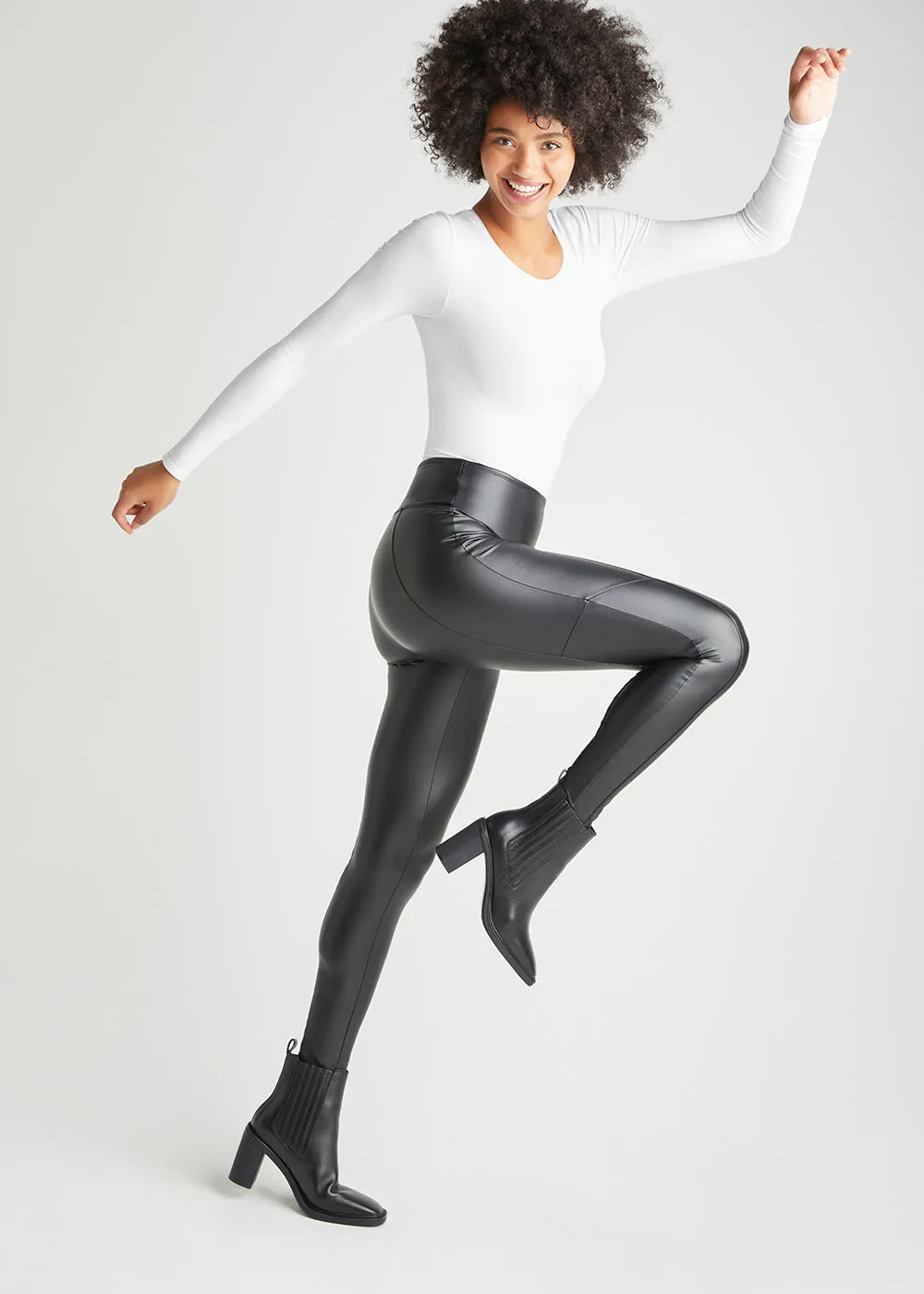 Long Sleeve Shaping Thong Bodysuit - Outlast® Seamless