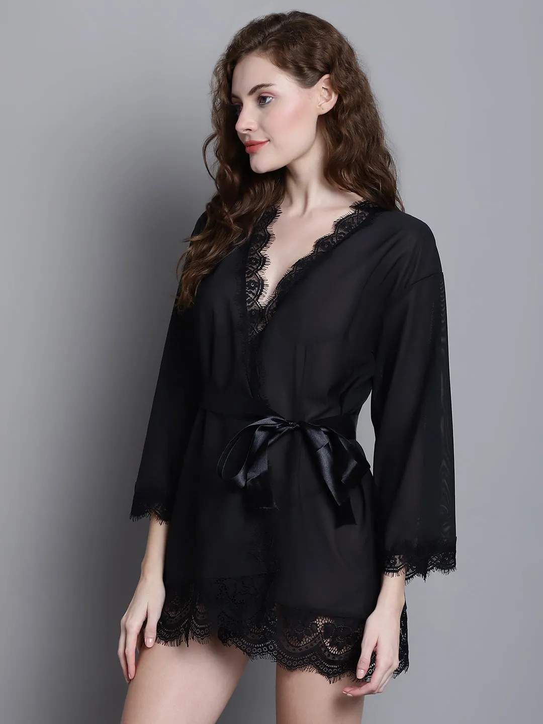 Overall Net With Deliciated Lace Robe