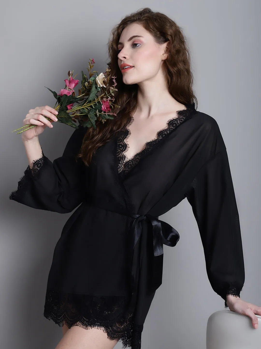 Overall Net With Deliciated Lace Robe