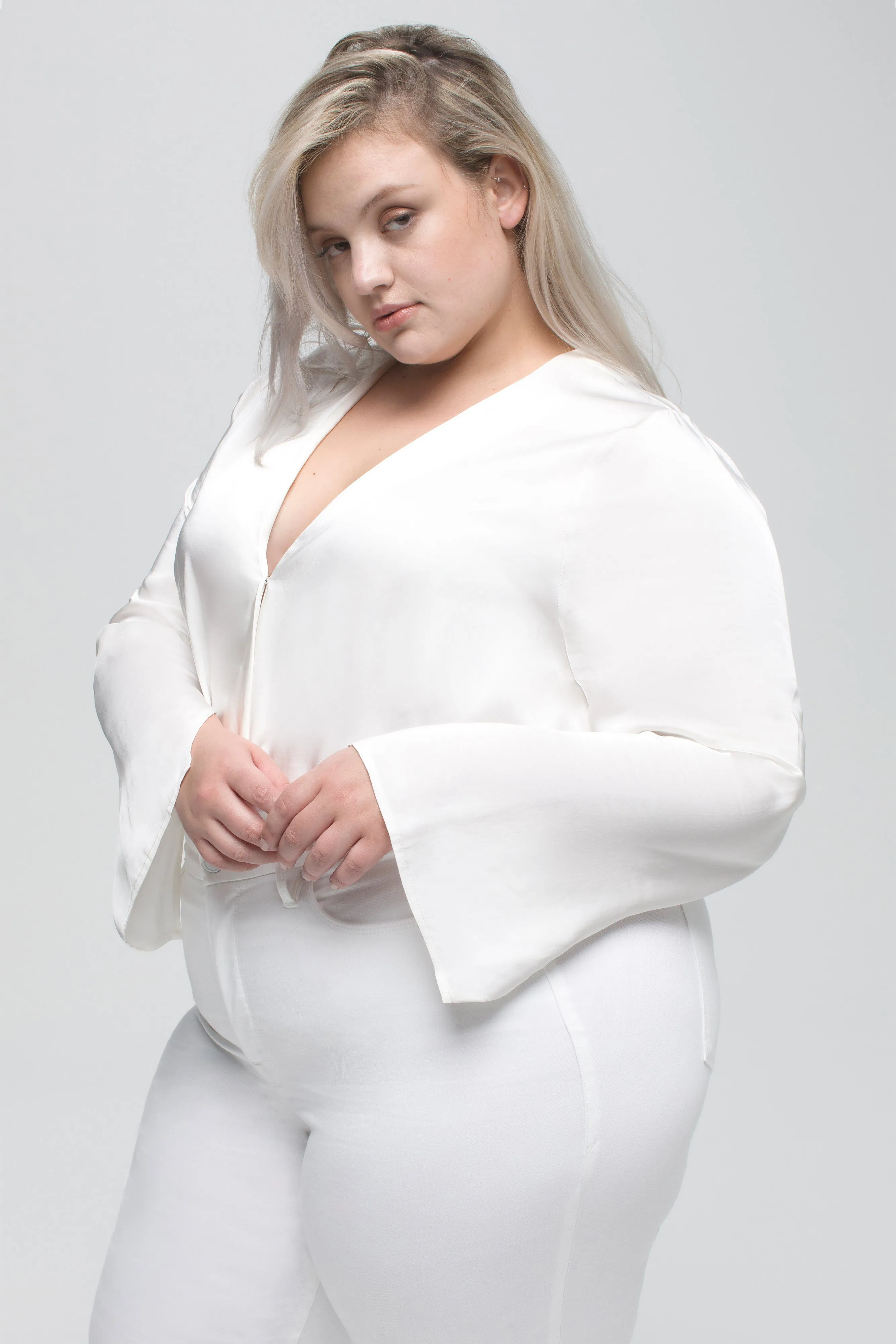 SATIN WRAP BODY | IVORY001